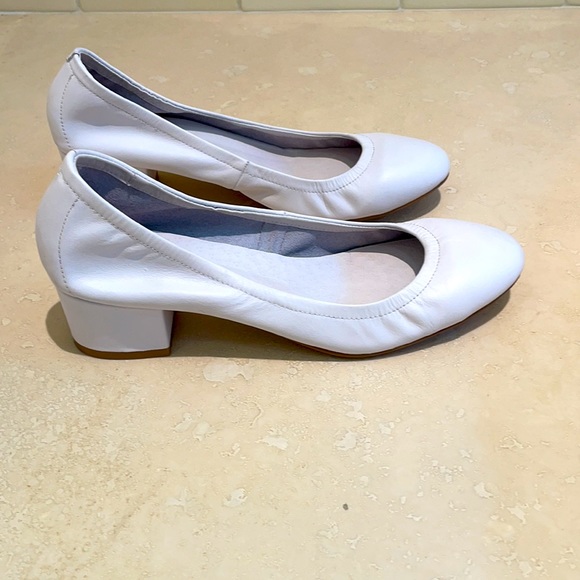 Jeffrey Campbell White Bitsie Low Heel - Picture 4 of 7